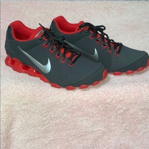 Nike Reax TR size 10.5 great condition